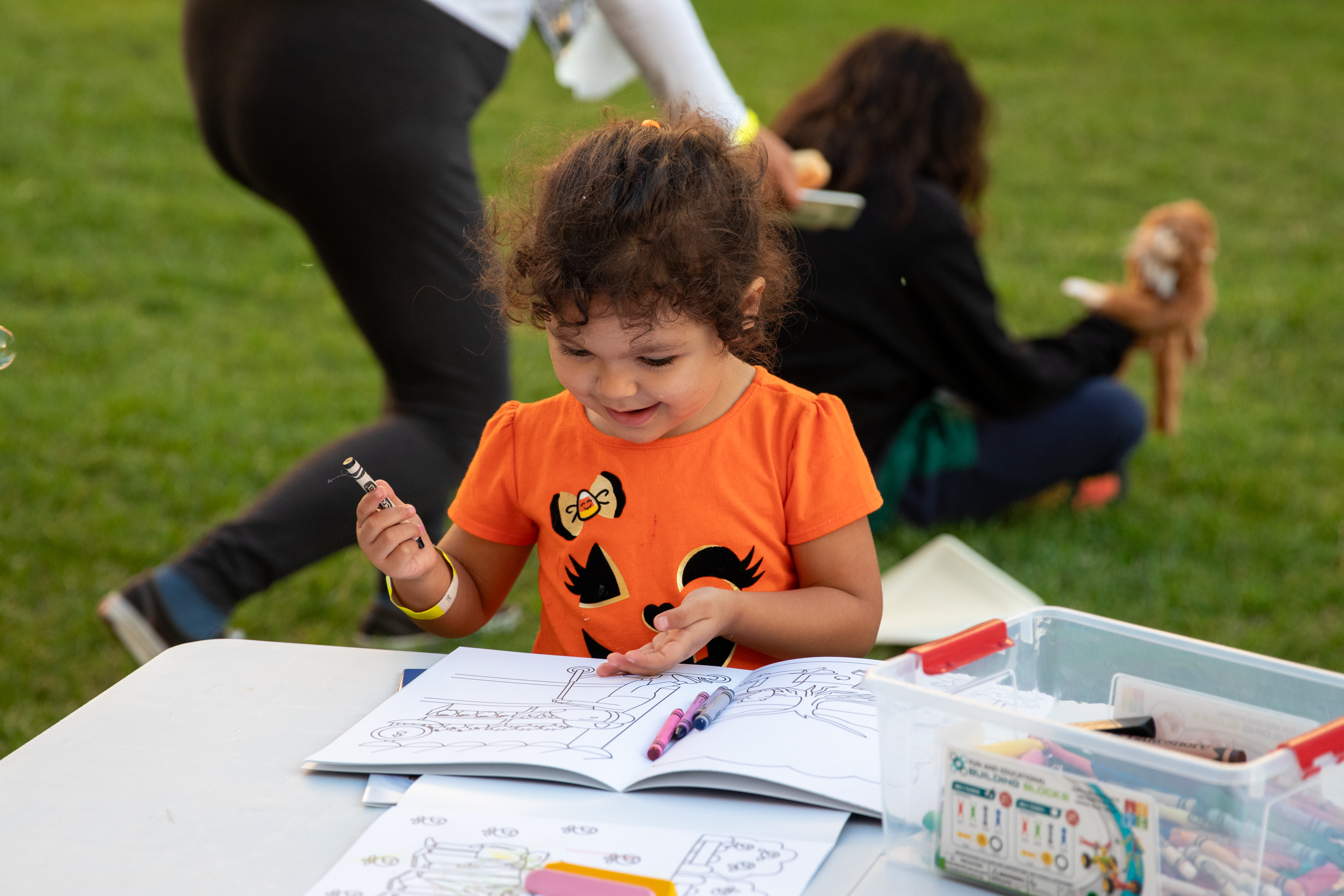 Child Coloring the Pages